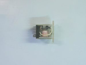 RELE LY2F 220240VAC / IEC225 10A 110VAC g53