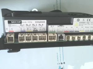 PLACA ELECTRONICA   UNIDAD DE CONTROL  SECOP/DANFOSS   105N4668 sin-caja