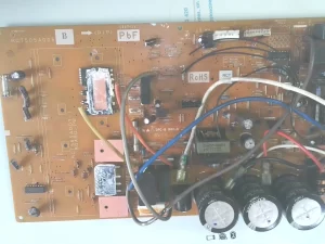 PLACA ELECTRONICA PARA UNIDAD EXTERIOR MITSUBISHI HEAVY INDUSTRIES RCT505A005   SCM40ZJ-S sin-caja