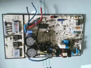 PLACA ELECTRONICA PARA UNIDAD EXTERIOR LG EAX64407823-1.1  EBR82278513 O EBR82278529  sin-caja