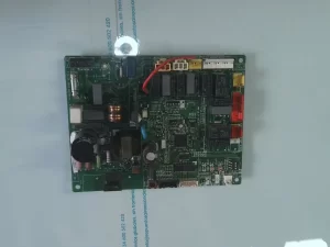 PLACA ELECTRONICA PARA UNIDAD INTERIOR  FUJITSU  OF-050DHUE-C1  (PCB): K04DF-0402HUE-C1  sin-caja