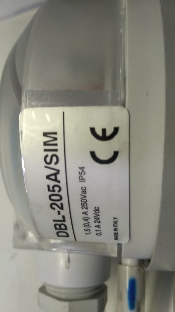Interruptor de presion ajustable con microinterruptor Dbl-205a/sim