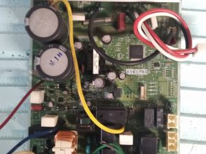 Placa Electrónica Unidad Exterior Mitsubishi Ref. MUZ-HC35VAB DM00Y625 T01