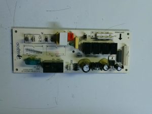 Placa electronica 1011316030610220 / 2230214242 / ce-kcd35y/n2.d.1.1-1 e46