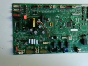Placa electronica v116bf8s70419 / puhzrp100vha2 e44
