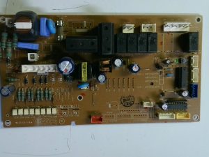 Placa electronica asm:6871a20414 / 6871a10211 / 6871a20646 / pcb:6870a90157a e44