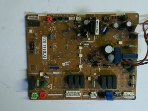 PLACA ELECTRONICA DAIKIN  EC0413(D) / ECO413(D) / ir82 / z48 e43