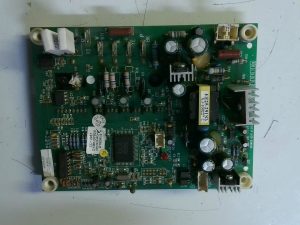 Placa electronica 32210057 / dymk dy82a / ab100324 rhos / dyb2av4 e35