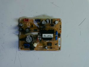 Placa electronica me38021054 / 06db9202862ae100f3k0923 / revrb e25