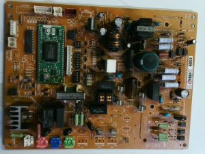 Placa Electrónica Mitsubishi Ref. PUH-P YGAA rg00 / l779bg0 / 4206 e22