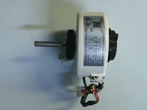 Motor YYR20-4A8-PG DS-9UIAK-2 Daitsu / kbr002815060327535 / 150120874 VI 02