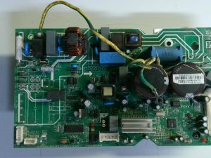 Placa electronica (1.3) 2013.10.15 / RH-3  94V-0 / E252098 / 100LT233621A3 E13