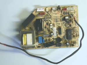 Placa electronica rza-0-5171-054-xx-0 / zl7300257017326k101 / hac12410inv7(d9305b) / 070326011 e82