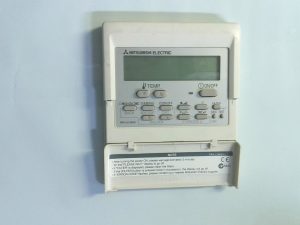 Mando de pared MITSUBISHI ELECTRIC / PAR-40MAA / MODEL CODE 71BS11 MA-PA 03