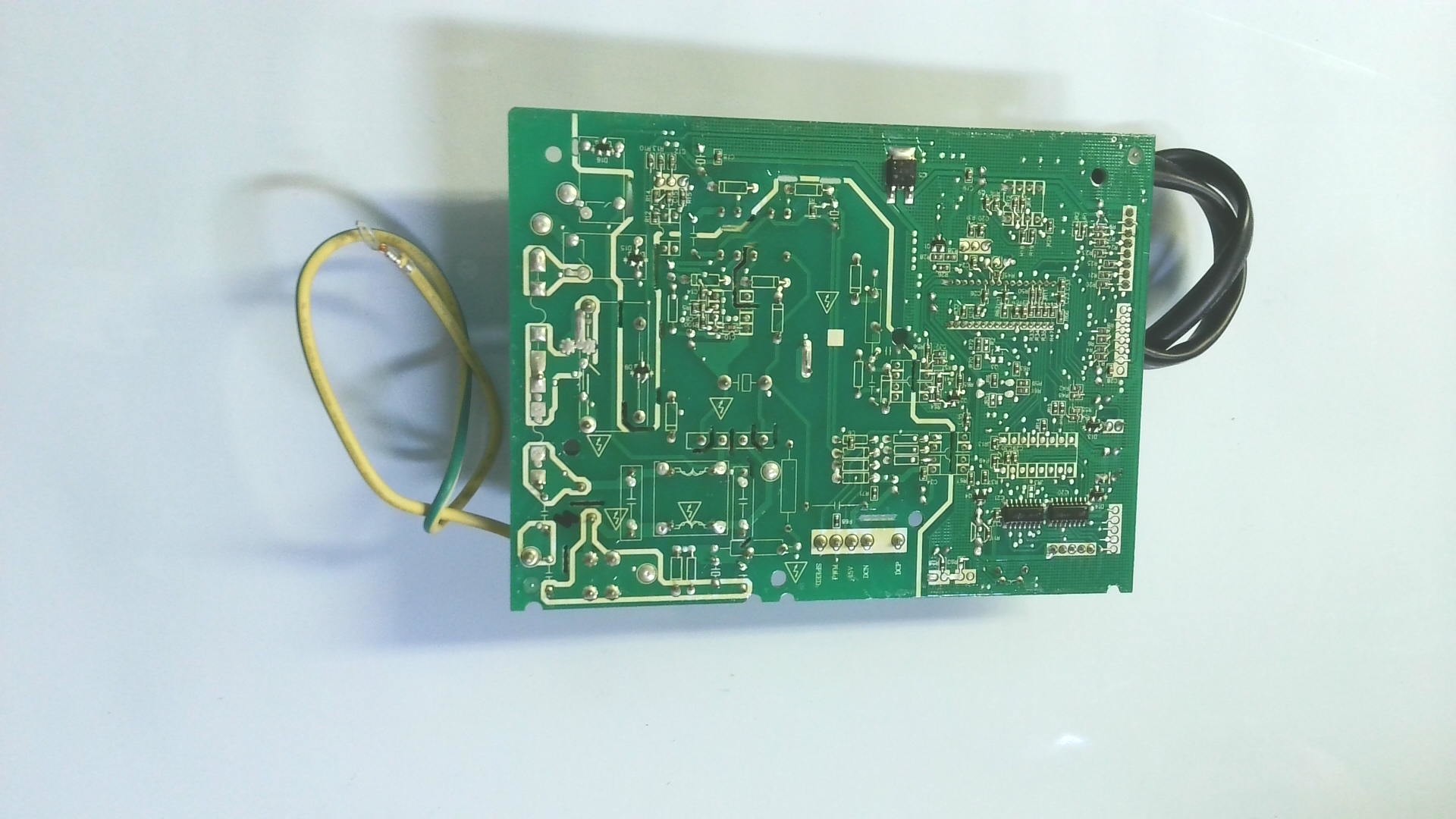 Placas electronicas CE-KFR26G/BP3N1Y-11M.D.11.NP2-1 / 202302130860 / E32520098 B 05 - Imagen 2