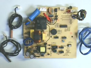 Placa electronica DAITSU / DS12UI-VTA / E319015 / 202653 / 1446593,D / PCB05-357-V04 C 03