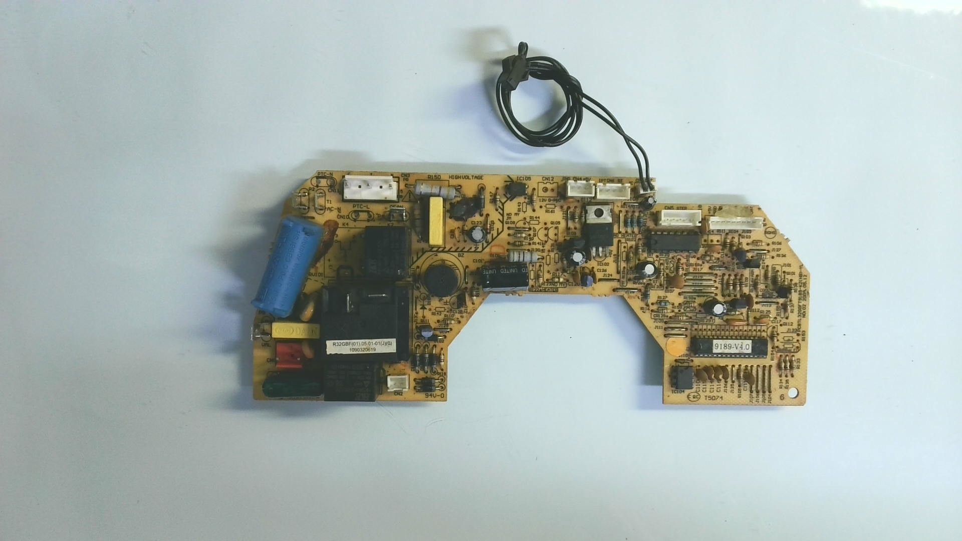 Placas electronicas FANWORLD / FW3-3000 / PCB TL 32GGFT9189-KZ(4B)YL H 04 - Imagen 2