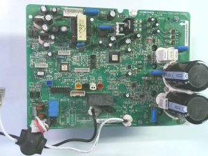 Placas electronicas HISENSE / AST-12VW45DJ10 / PCB05-407-V02 / 029423B0 H06