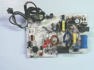 Placas electronicas HISENSE / AST-12VW45DJ10 / 1833235,B/PCB05-433-V02 / +KGK-H273.01-00 O-V1.1 H 06