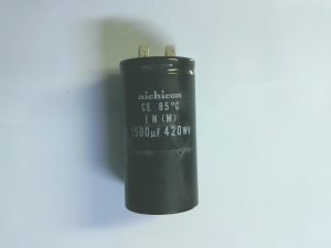 Condensadores NICHICON / CE 85 C  IN(M) / 1500UF 420WV CON 01