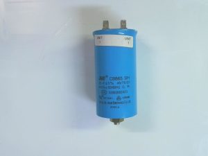 Condensadores CBB65 SH / CQC02002002423 / E218381 / 128580 CON 02