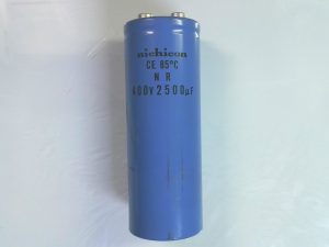 Condensadores NICHICON / CE 85 C  NR / 4002500UF CON 02