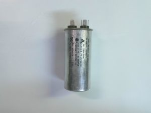 Condensadores 450VAC 50/60HZ / 25UF / CLASS B P2 25/80/21 / 10000AFC / RNV-45H2505 / 201111 CON 04