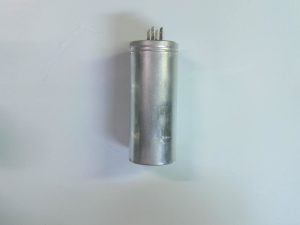 Condensadores SH-Z 440VAC / 15UF / 441156G / 560-8 / 475007(P1) -25/+70C / 25DT10/94 CON 04