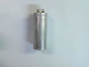 Condensadores SH-Z 440VAC / 15UF / 441156G / 560-8 / 475007(P1) -25/+70C / 25DT8/93 CON 04