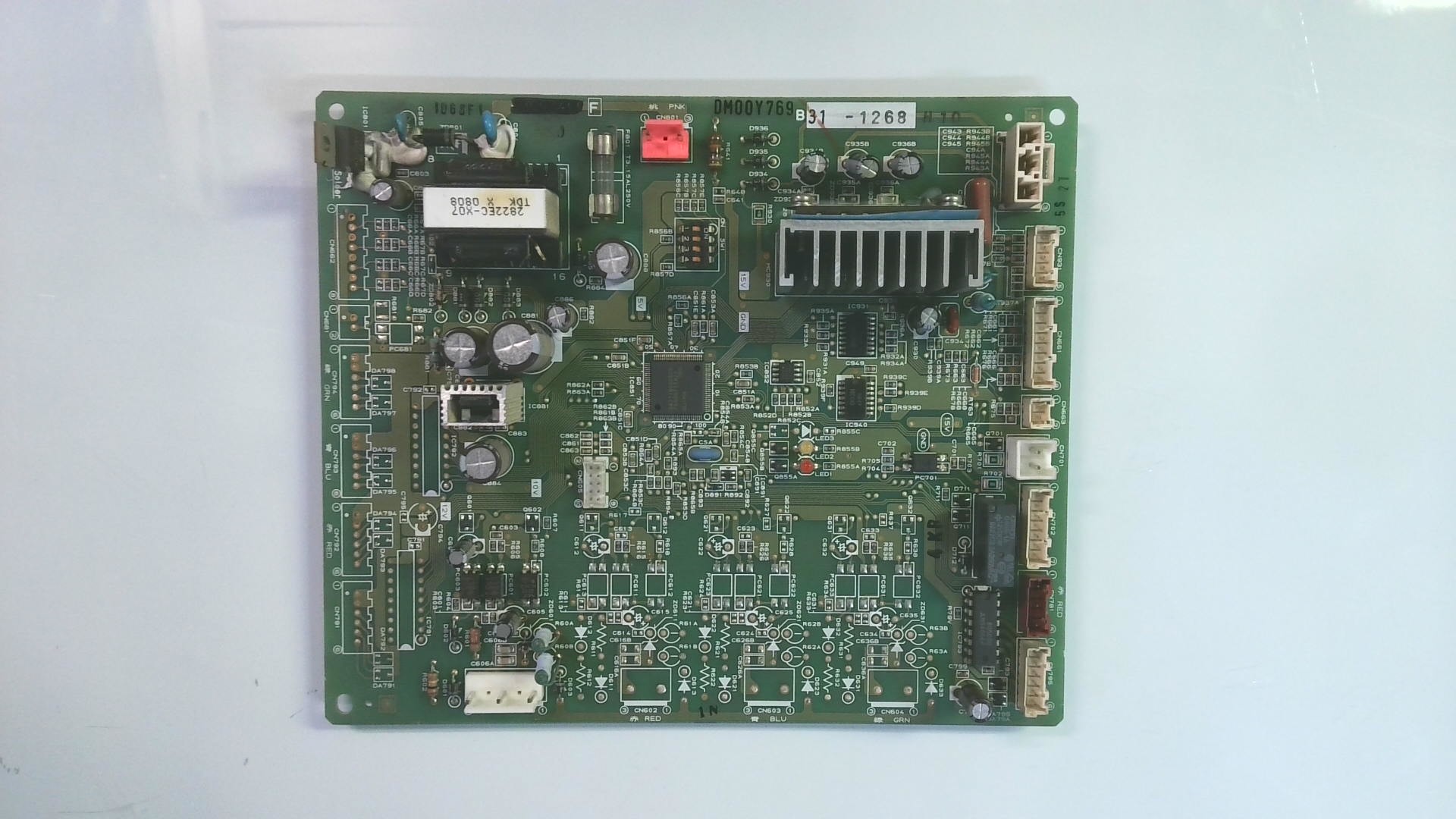 PLACAS ELECTRONICAS MITSUBISHI / DM00Y769 / B31-1268 H10 / MODEL: SUZ-KA50VA / SERIAL: 86P08670 H08