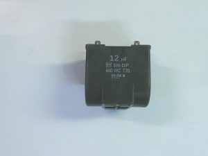 CONDESADORES 12UF / 440VAC T70 / 09-06B g53