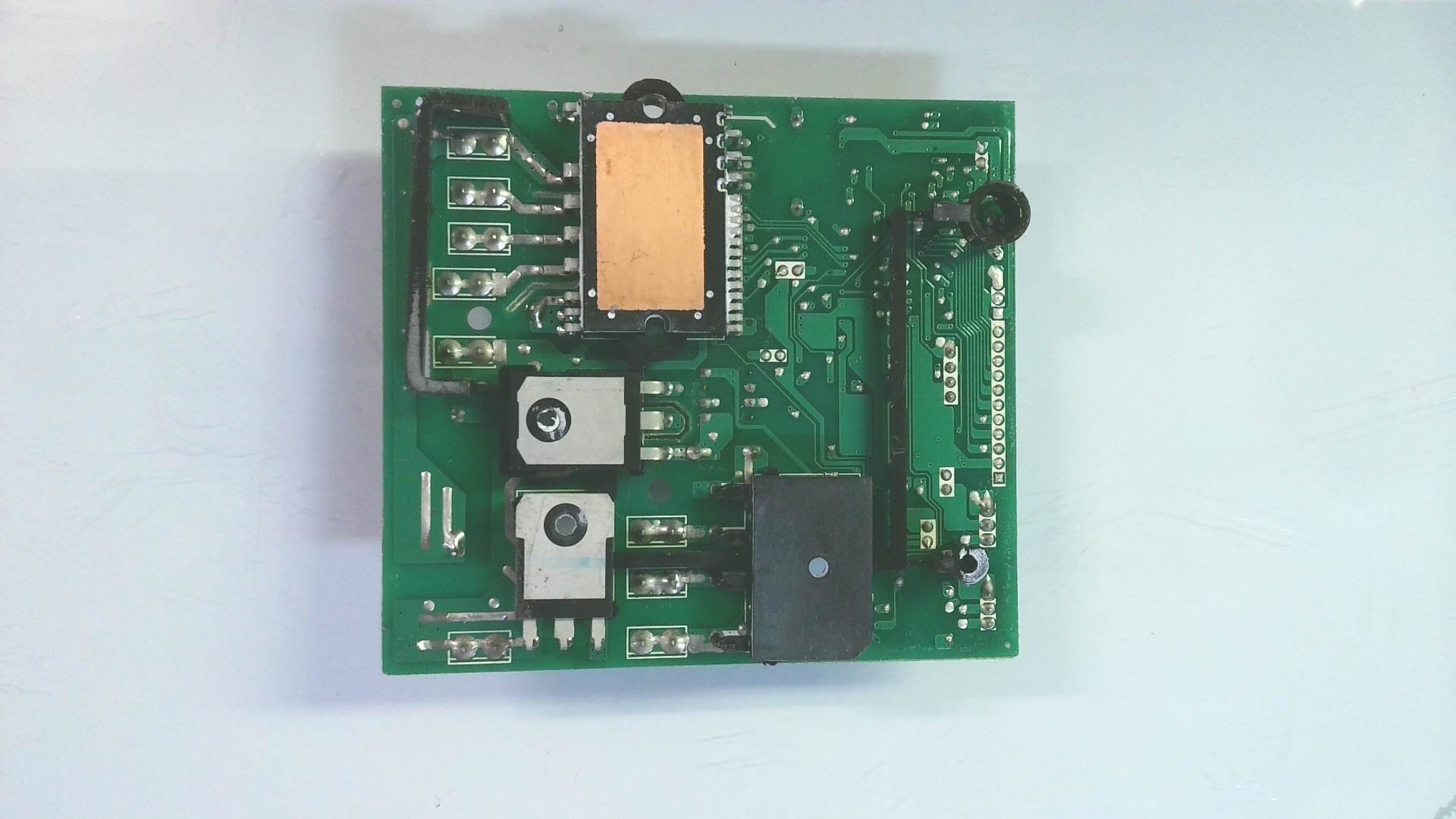 PLACAS ELECTRONICAS E187432 / 0011800328X / V82329 / IC3:A65A / ICI:013A6900 H29 - Imagen 3