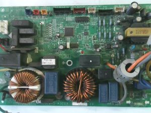 PLACA ELECTRONICA EZ-002GHUE-C PLE135