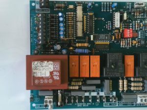 PLACA ELECTRONICA  TRANE X13690156-003 B  PLE115