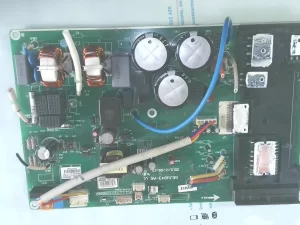 PLACA ELECTRONICA PARA UNIDAD EXTERIOR GREE  GRJW843-A5 V1  30148514  sin-caja