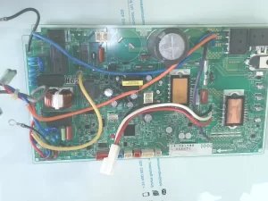 PLACA ELECTRONICA PARA UNIDAD EXTERIOR FUJITSU  MUZ-DM35WE  9709680131 K10CT-1308HUE-C1-SV). sin-caja