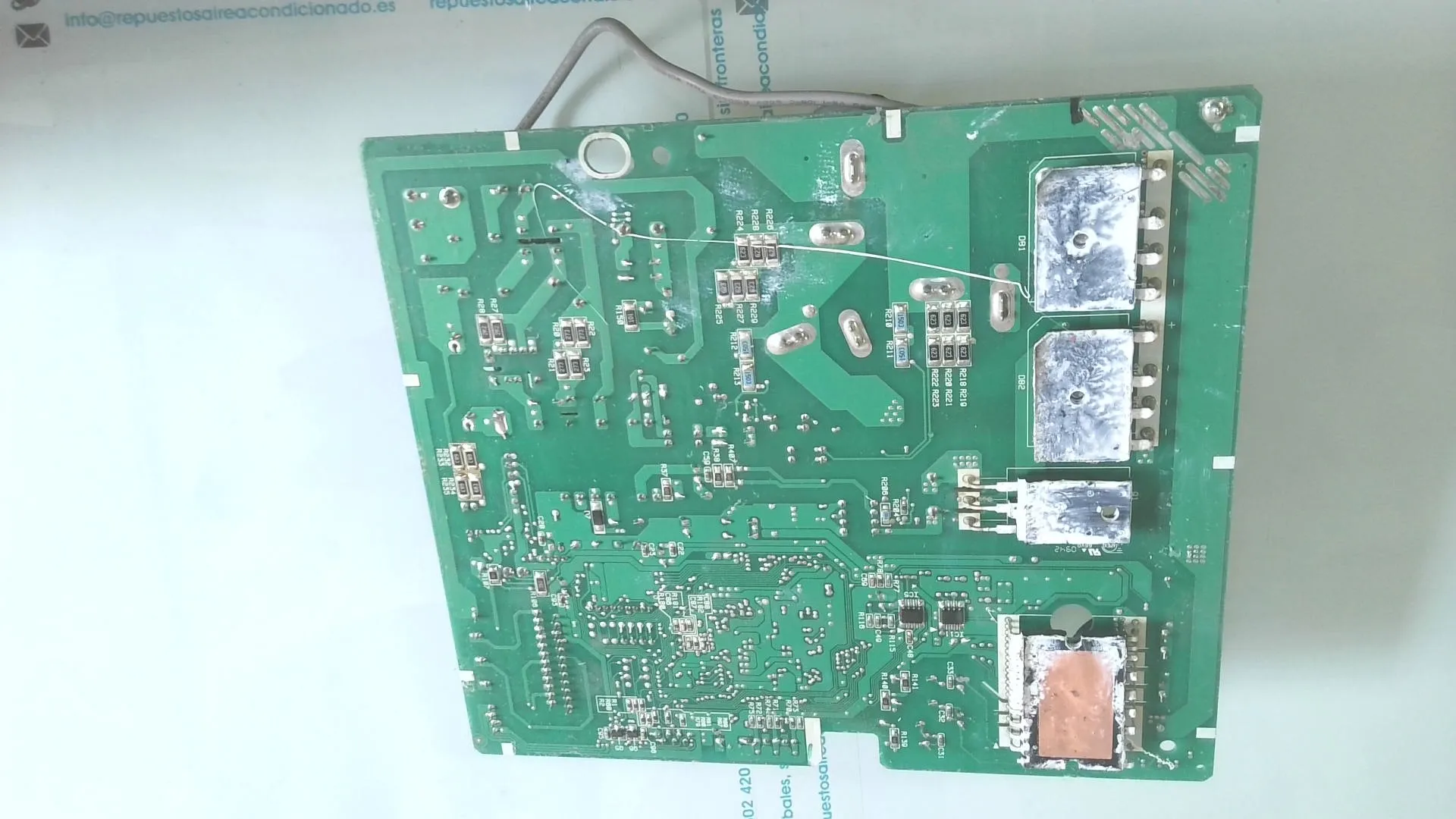 PLACA ELECTRONICA PARA UNIDAD EXTERIOR GREE EPRZQ1220B_V10. 30221000010 3PCB1928-1 sin-caja