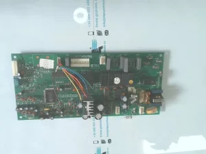 PLACA ELECTRONICA PARA UNIDAD EXTERIOR JUNKERS / BOSCH. 8718647733 8748301309 O 8748300431 ZWC24 Y ZWC28 sin-caja