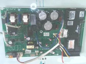 PLACA ELECTRONICA PARA UNIDAD EXTERIOR GREE ELECTRIC APPLIANCES (PCB): GRJW843-A5 V1 (OEM): 30148250 30148924 / 301389421  sin-caja
