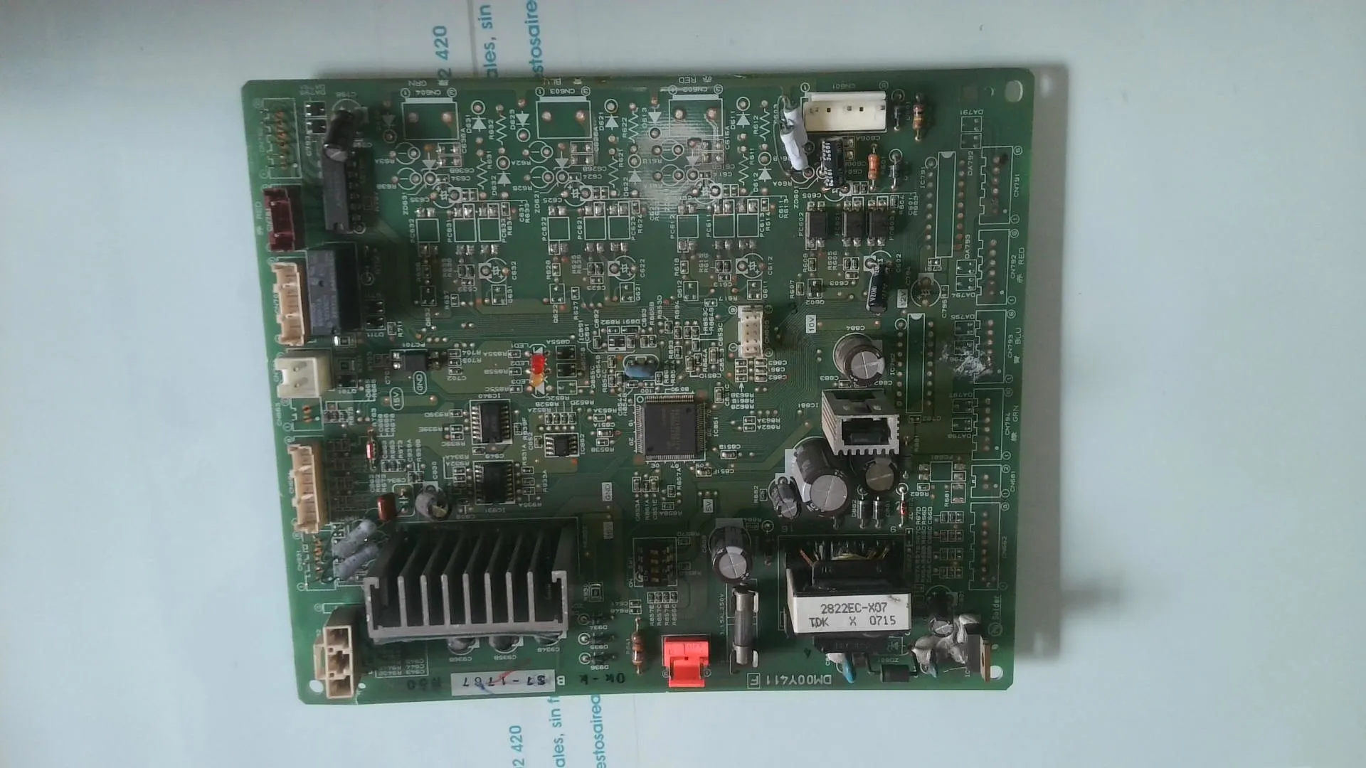 PLACA ELECTRONICA PARA UNIDAD INTERIOR TDK-MITSUBISHI ELECTRIC. 2822EC-X07 (PCB): DM00Y411 F sin-caja