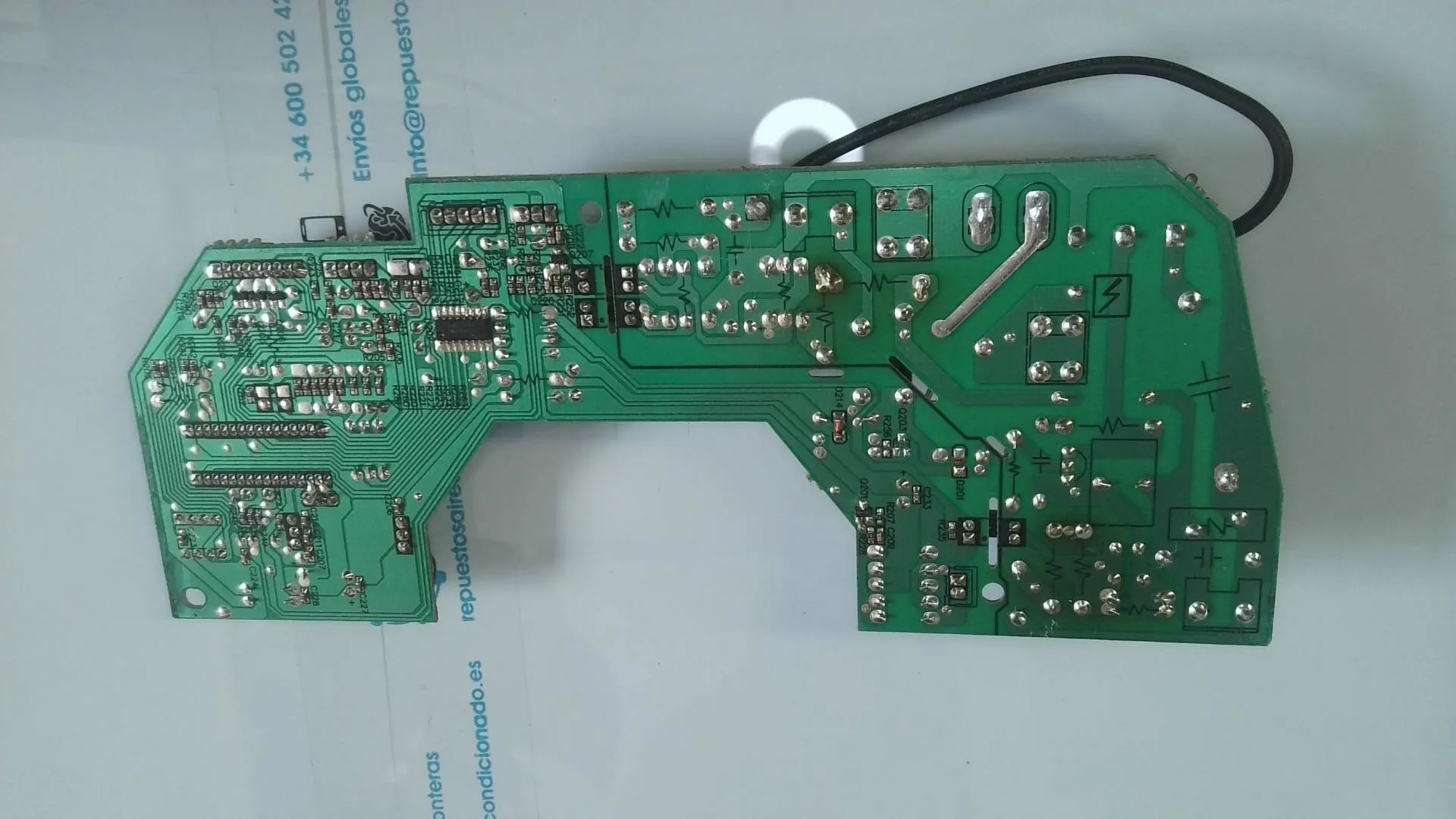 PLACA ELECTRONICA PARA UNIDAD INTERIOR TCL DOLPHIN, HAIER, FANWORLD O THOMSON AR05010027 AC02125.RGC.090525 sin-caja - Imagen 2