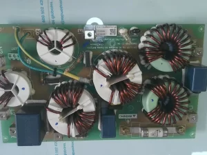 PLACA ELECTRONICA PARA UNIDAD EXTERIOR  CARRIER  -JUNE EM1082PHB-C1-R4 sin-caja